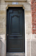 porte de style en bois exotique sur Lille-Croix